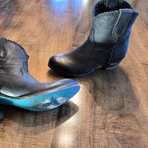 Lane Plain Jane Boots Size 7